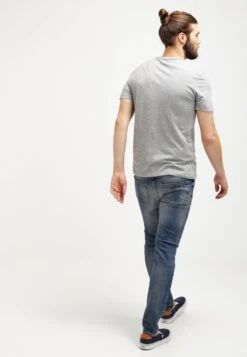 Pier One Vaqueros Slim Fit - Destroyed Denim -Pier One 023c0909fd3b4463aa11aa2e5d4b2317