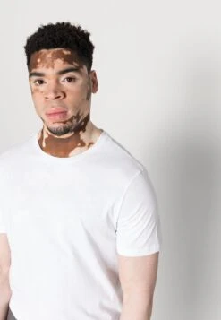 Pier One 10 Pack - Camiseta Básica - White/Black -Pier One 20c7d5f73fe449b7b6c0eb7a99388079