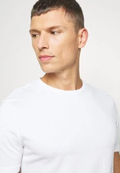 Pier One 7 Pack - Camiseta Básica - White/Blue/Green 13 Pier One 7 Pack - Camiseta Básica - White/Blue/Green -Pier One 250428b12b8d4cafaf02bd6331fda98c