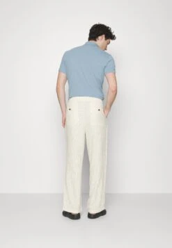 Pier One Drawcord Trousers Linen Blend - Pantalones - Off-White -Pier One 65c988989ad143de851aee47dda41e80
