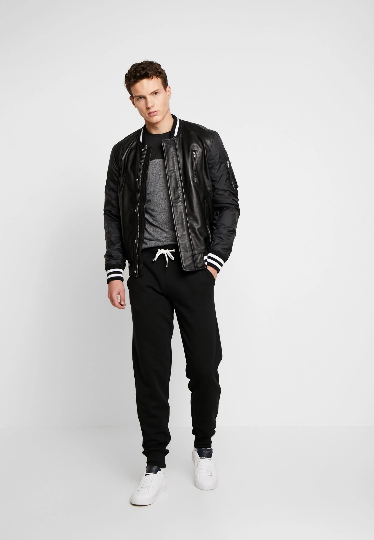 Pier One Camiseta Estampada - Black 2 Pier One Camiseta Estampada - Black - Imagen 2