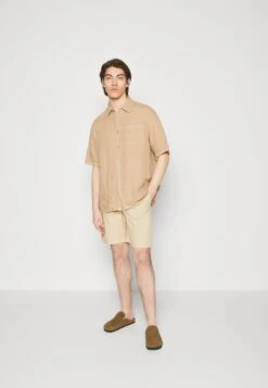 Pier One Shorts - Off-White -Pier One 6664ff04662647d89f2cc6848d0fc551