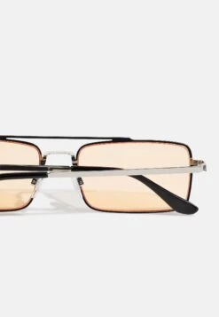 Pier One Unisex - Gafas De Sol - Silver-Coloured, Orange 6 Pier One Unisex - Gafas De Sol - Silver-Coloured, Orange -Pier One 71b8ec13cd624844a5c2aab8a959d46b