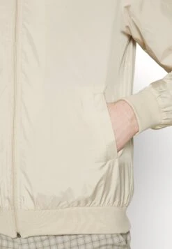 Pier One Chaquetas Bomber - Beige 13 Pier One Chaquetas Bomber - Beige -Pier One 76d3f0951d7740b4b2d3119aad706686