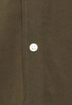 Pier One 2 Pack - Camisa - Olive/Black 11 Pier One 2 Pack - Camisa - Olive/Black -Pier One 7ff4c91cb9994f77800e2d277aea3109