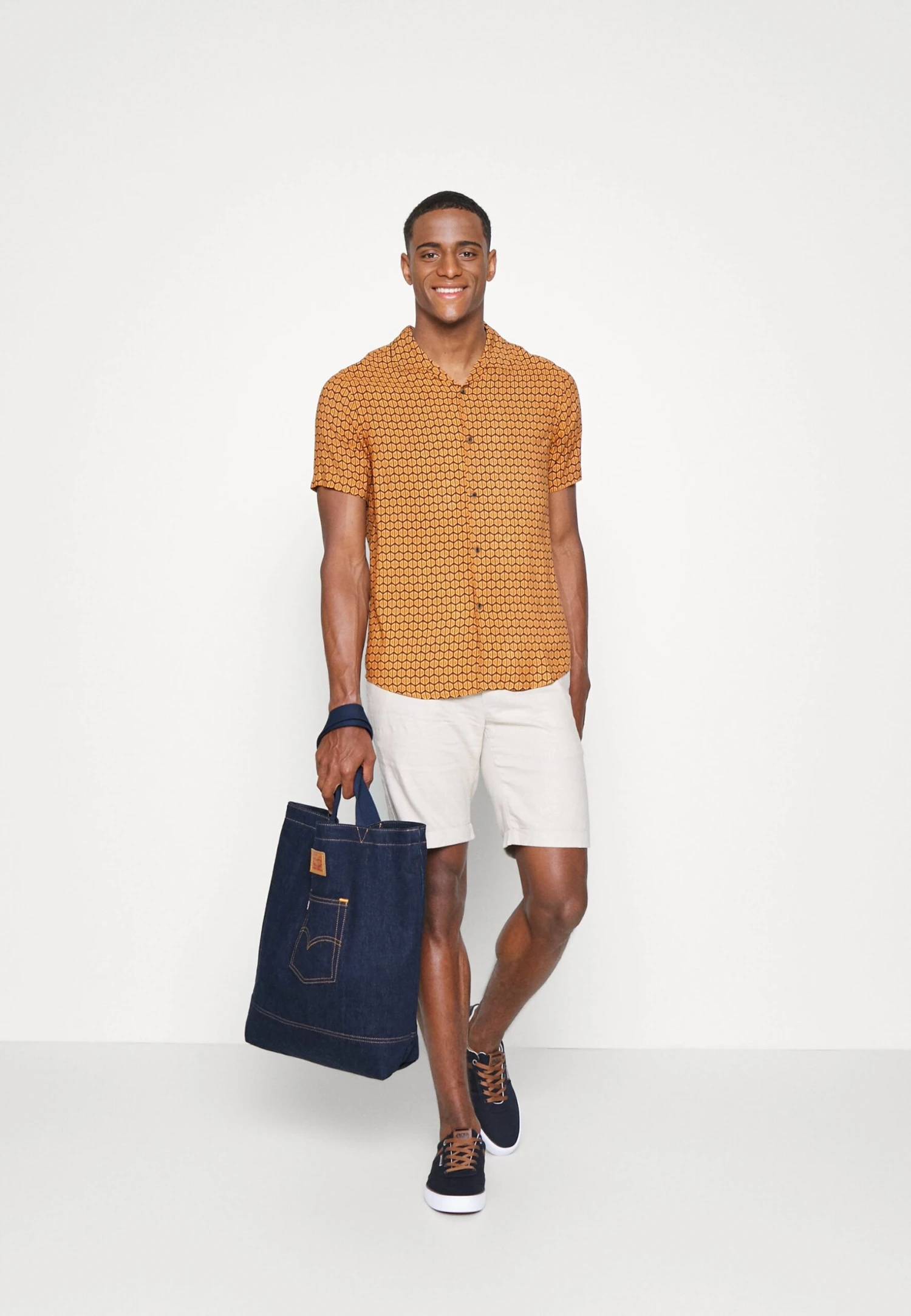 Pier One Linen Blend Drawcord Shorts- Shorts - Beige 2 Pier One Linen Blend Drawcord Shorts- Shorts - Beige - Imagen 2