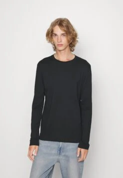 Pier One 5 Pack - Camiseta De Manga Larga - White/Dark Blue/Black -Pier One 91e9842b8a8f4e079ae9ef3d28ad4743