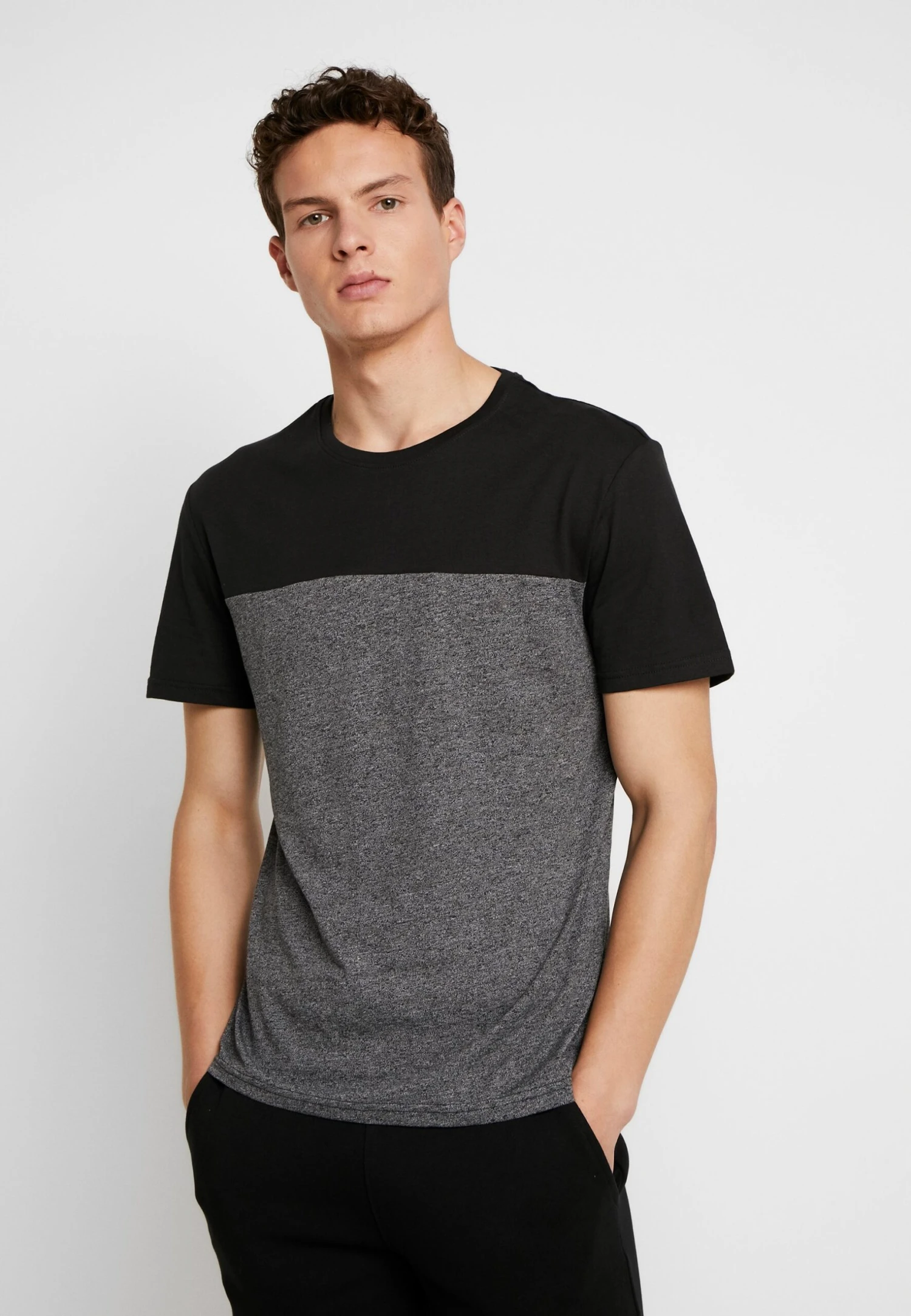 Pier One Camiseta Estampada - Black 1 Pier One Camiseta Estampada - Black