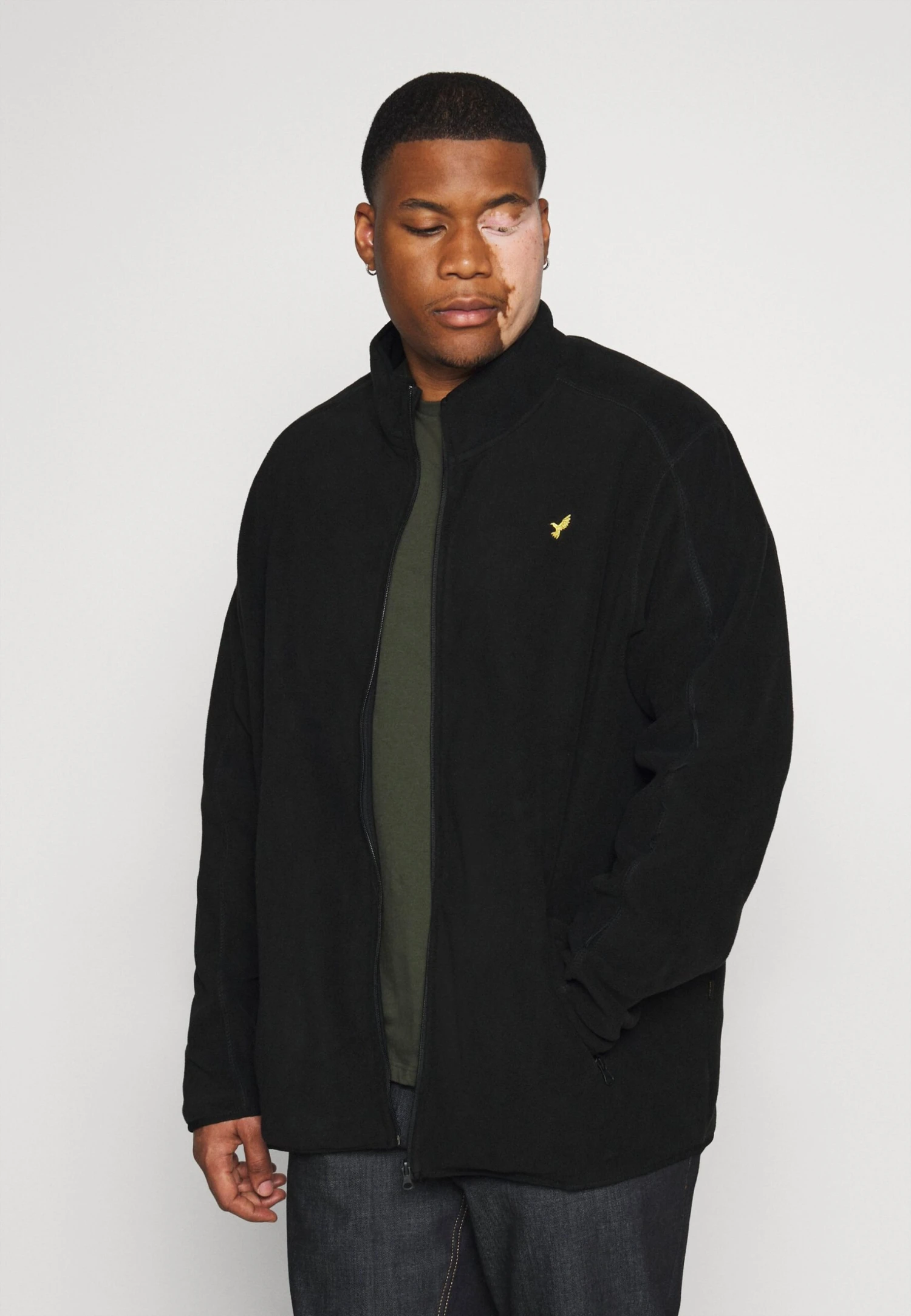 Pier One Forro Polar - Black 1 Pier One Forro Polar - Black