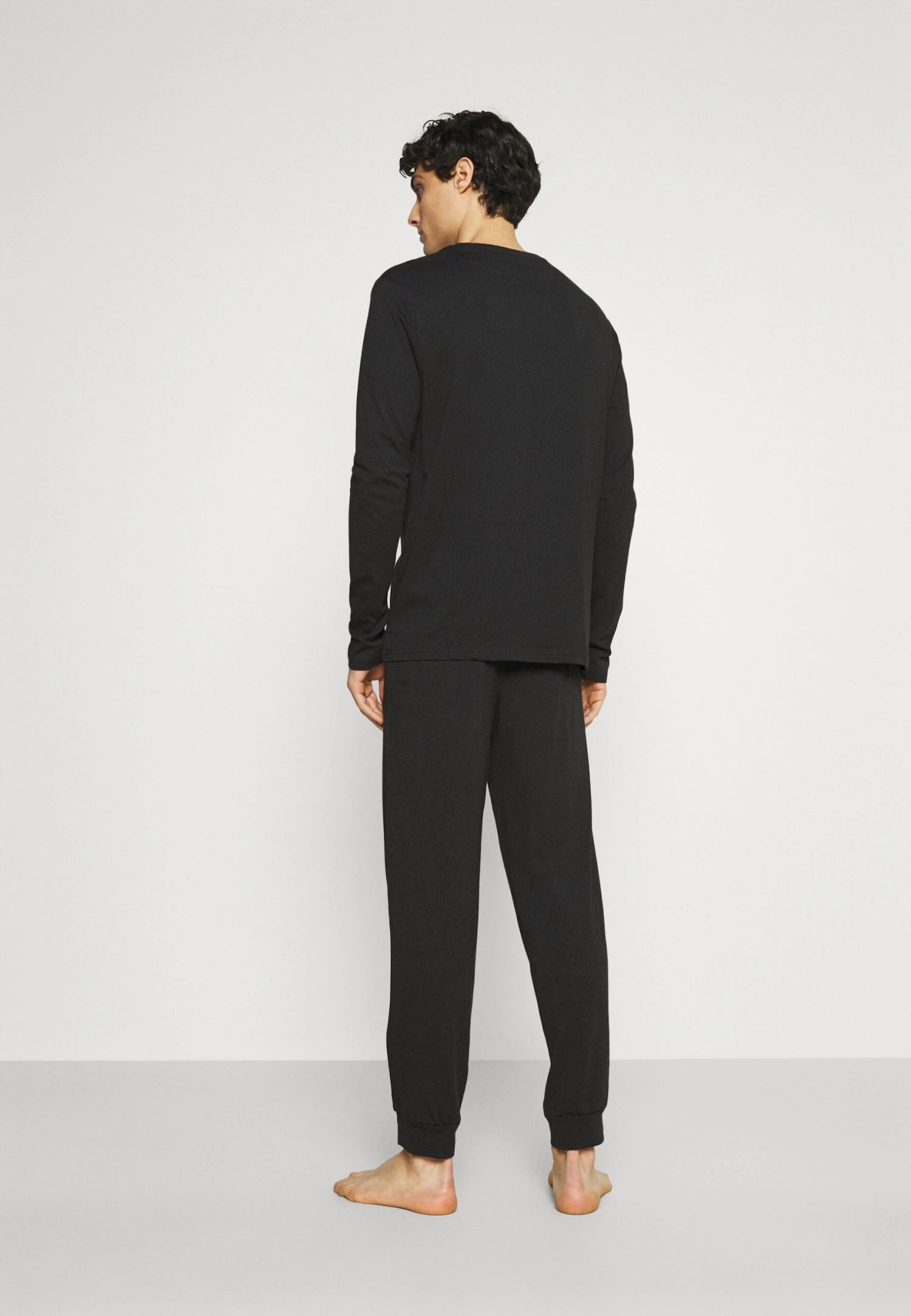 Pier One Pijama - Black 3 Pier One Pijama - Black - Imagen 3