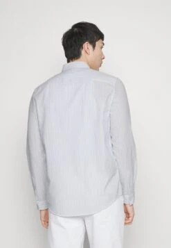 Pier One Camisa - White/Light Blue -Pier One bbe9bb77261549e4833cde47c28b7767