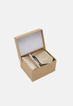 Pier One Set - Pañuelo De Bolsillo - Beige 12 Pier One Set - Pañuelo De Bolsillo - Beige -Pier One dae22eb1283541c98e7012d1c86f16c1