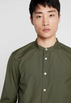 Pier One 2 Pack - Camisa - Oliv/Black -Pier One e61d982891db443cb20fcf452cc69907