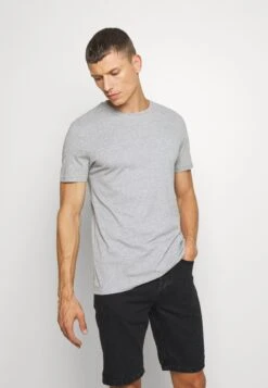 Pier One 7 Pack - Camiseta Básica - White/Blue/Green 10 Pier One 7 Pack - Camiseta Básica - White/Blue/Green -Pier One eda6b13a6c134a3f80a2d698b4ee4ee0